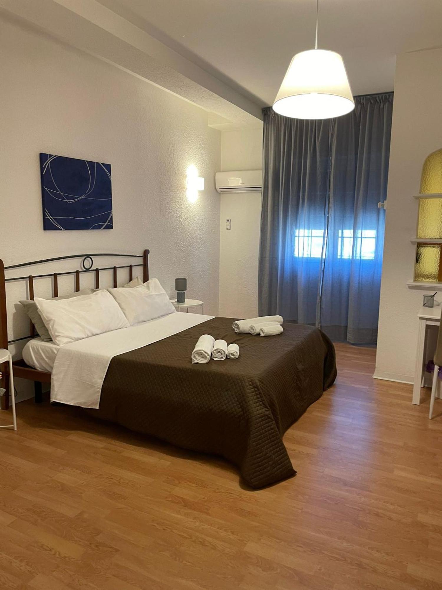100 Passi Politeama, Palermo